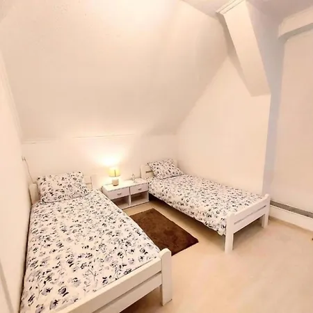 Apartman Jezerane Exterior photo