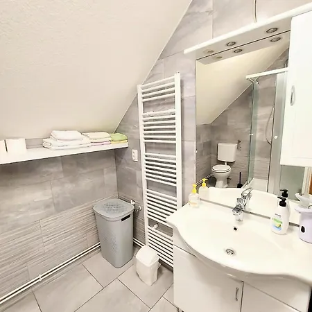 Apartman Jezerane Exterior photo