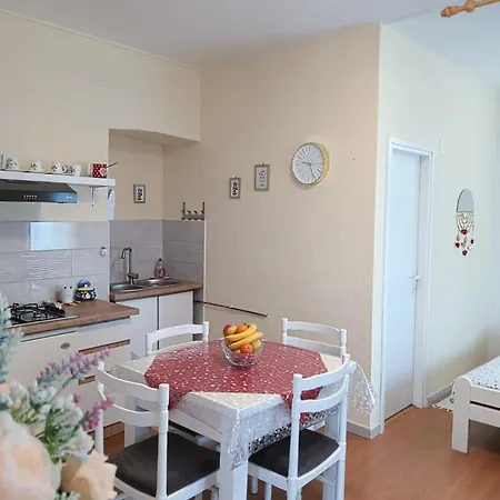 Apartman Jezerane Exterior photo