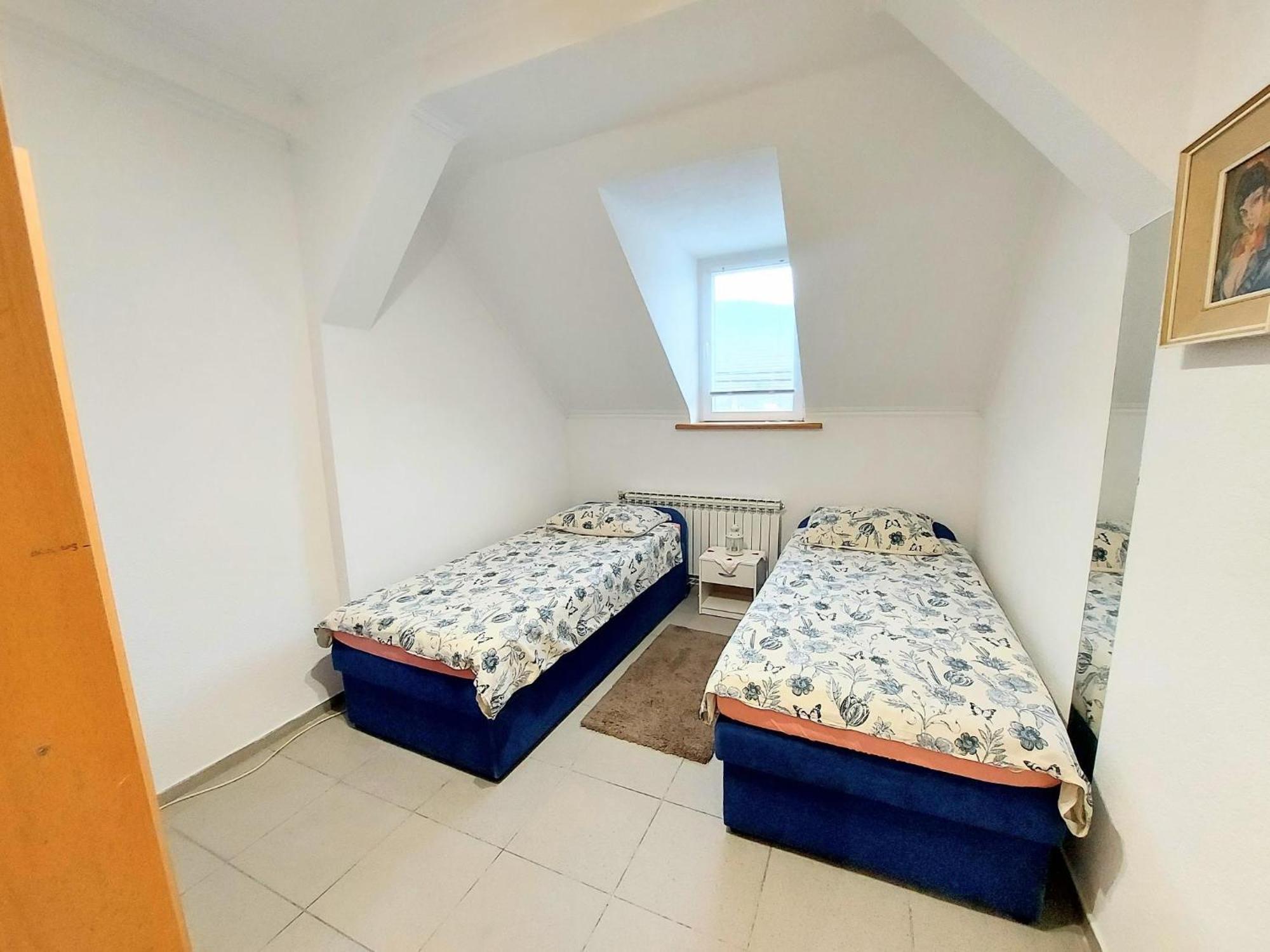 Apartman Jezerane Jezerane