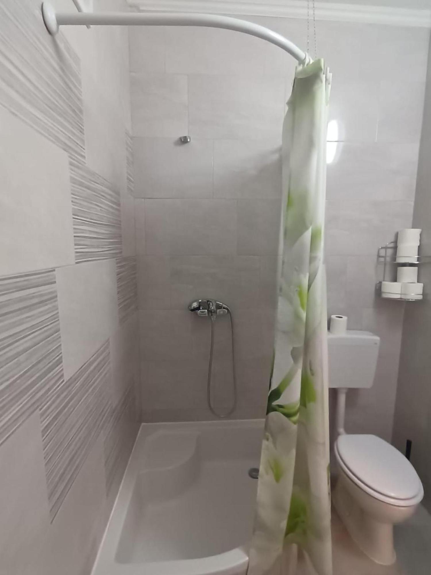 Apartman Jezerane Apartment
