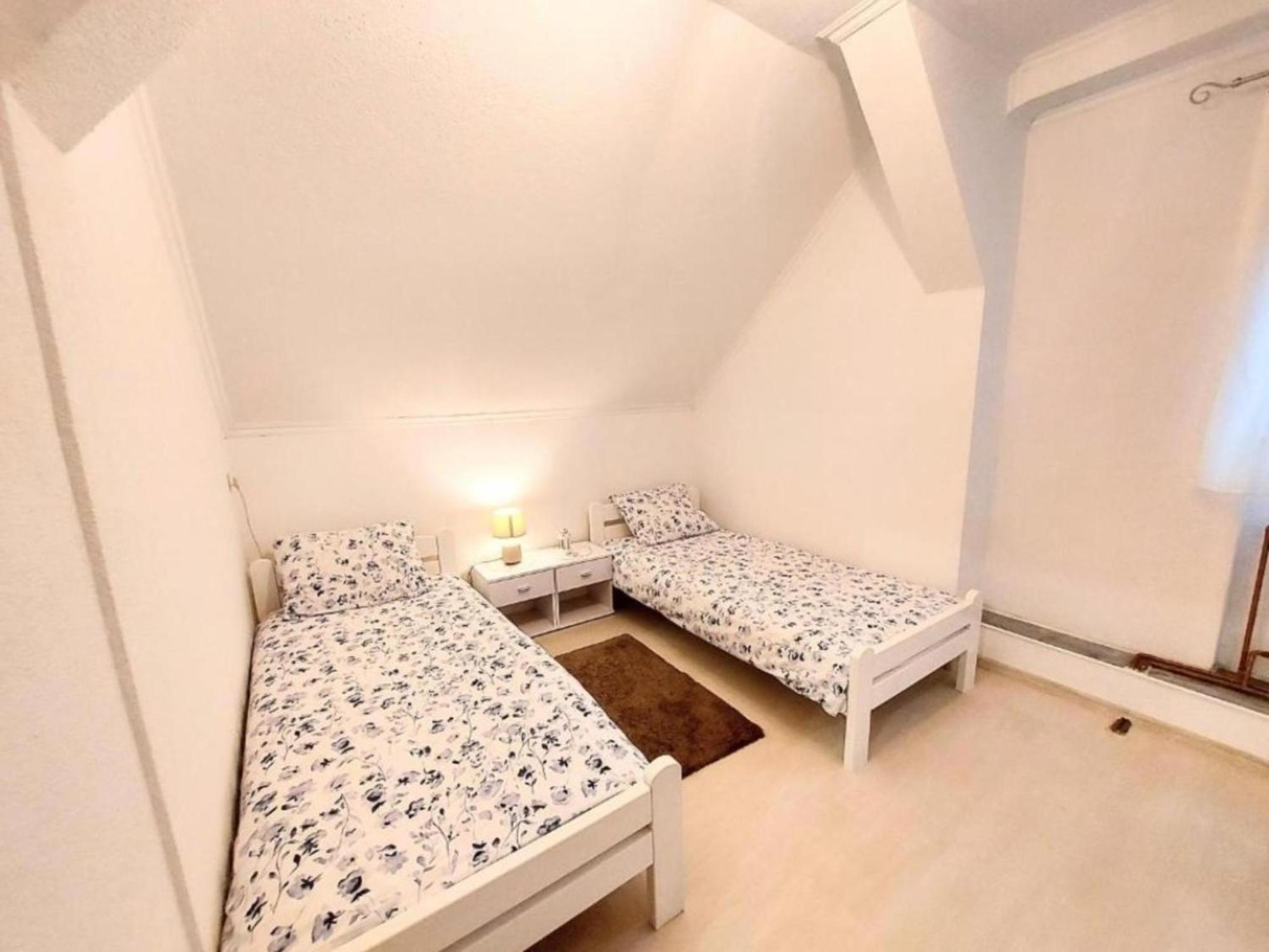 Apartment Apartman Jezerane Jezerane
