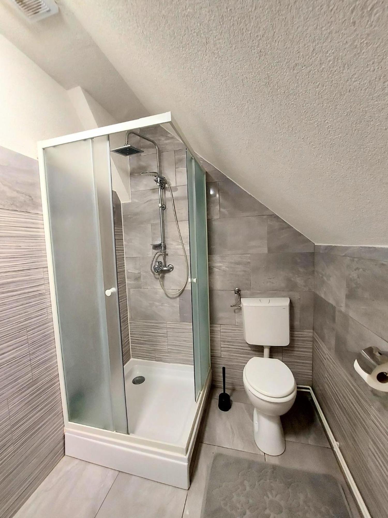 Apartman Jezerane Apartment Jezerane