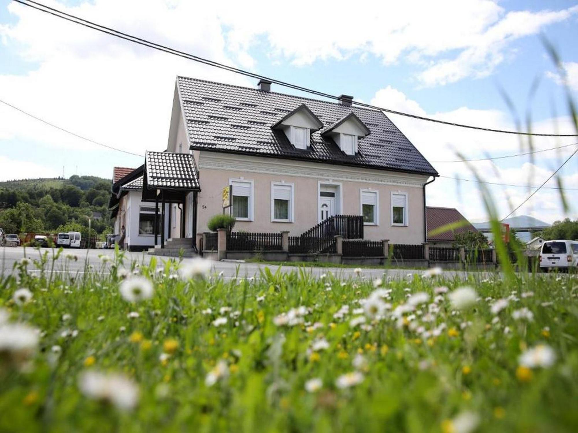 Apartman Jezerane Apartment