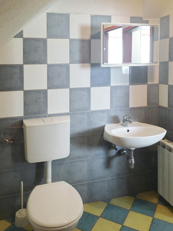 Apartment Apartman Jezerane